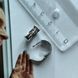 купити срібний виріб Срібні сережки LoveR з гладкою рельєфною формою та декоративними гвинтами без вставок, з англійським замком фото 5 - фотографія з каталогу