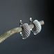 купить серебряное изделие Серебряные серьги с рельефным покрытием в виде шариков фото 3 - фотография из каталога