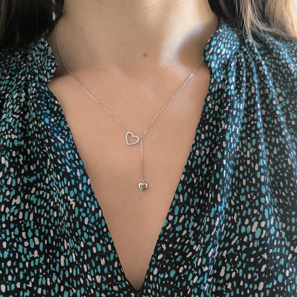Срібне кольє LoveR з підвіскою у формі серця та фіанітами 45-50 см 2208846450500 Срібне кольє LoveR з підвіскою у формі серця та фіанітами фото з каталогу