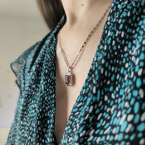 Серебряная подвеска SilverThin с гранатом nano 2.625ct (60002198) 89120006  фото с каталога
