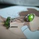 купити срібний виріб Срібні сережки LoveR з хризолітом краплеподібної форми та англійською застібкою фото 5 - фотографія з каталогу