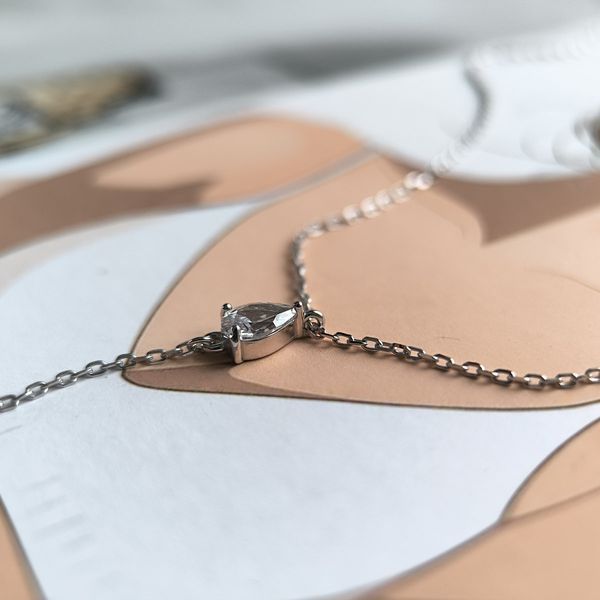 Серебряное колье LoveR с подвеской-каплей и каскадной цепочкой с фианитом 45-50 см 2197041450500 Серебряное колье LoveR с подвеской-каплей и каскадной цепочкой с фианитом фото с каталога