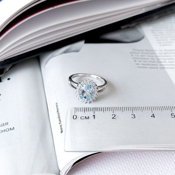 Серебряное кольцо Серебряные изделия с натуральным топазом 3.505ct, вес изделия 3,23 гр (2167761) 18 размер 811677612  фото с каталога