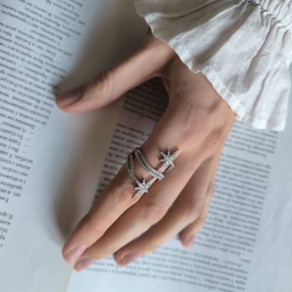 Серебряное кольцо LoveR с перекрёстной формой, звёздами и фианитами 17.5 размер 220734417.5 Серебряное кольцо LoveR с перекрёстной формой, звёздами и фианитами фото с каталога