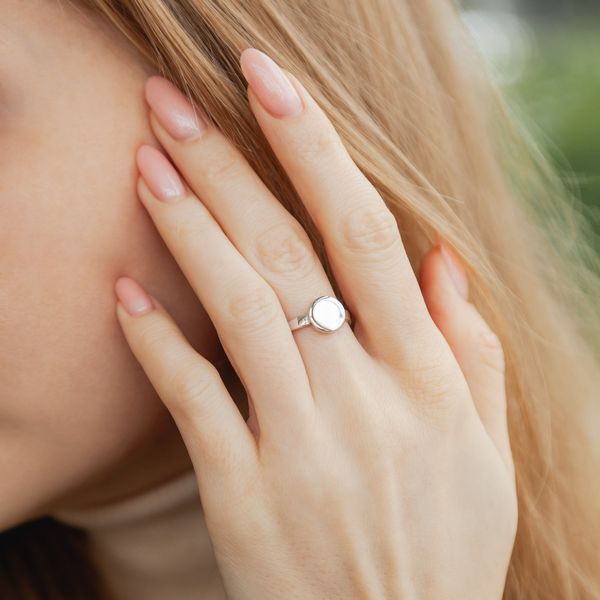 Серебряное кольцо LoveR Монетка незамкнутое блестящее без камней, серебро 925